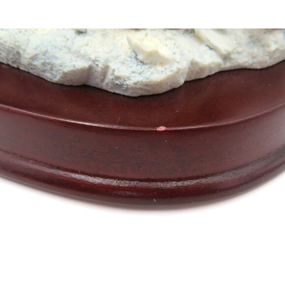 Light Up Santa Ice Carving Workshop Figurine Elves Christmas Decoration 7.5"T - Picture 10 of 12